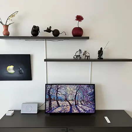 Apartment Bellevue By Fewotessin