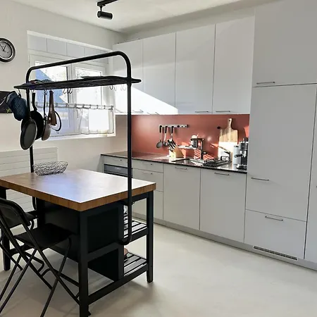 アパート Bellevue By Fewotessin