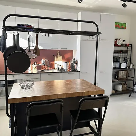 アパート Bellevue By Fewotessin